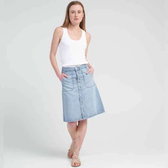 Daily Blue Denim Faye Skirt in Lake wash| size: M - Picture 4 of 13